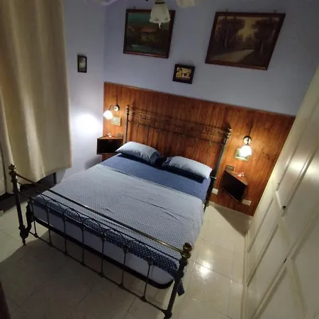 Casa Elena Guest house